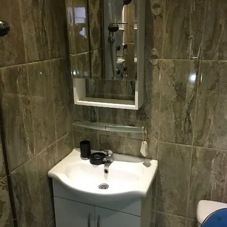 Lazur Apartment *